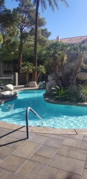 Sam's Vegas Condo